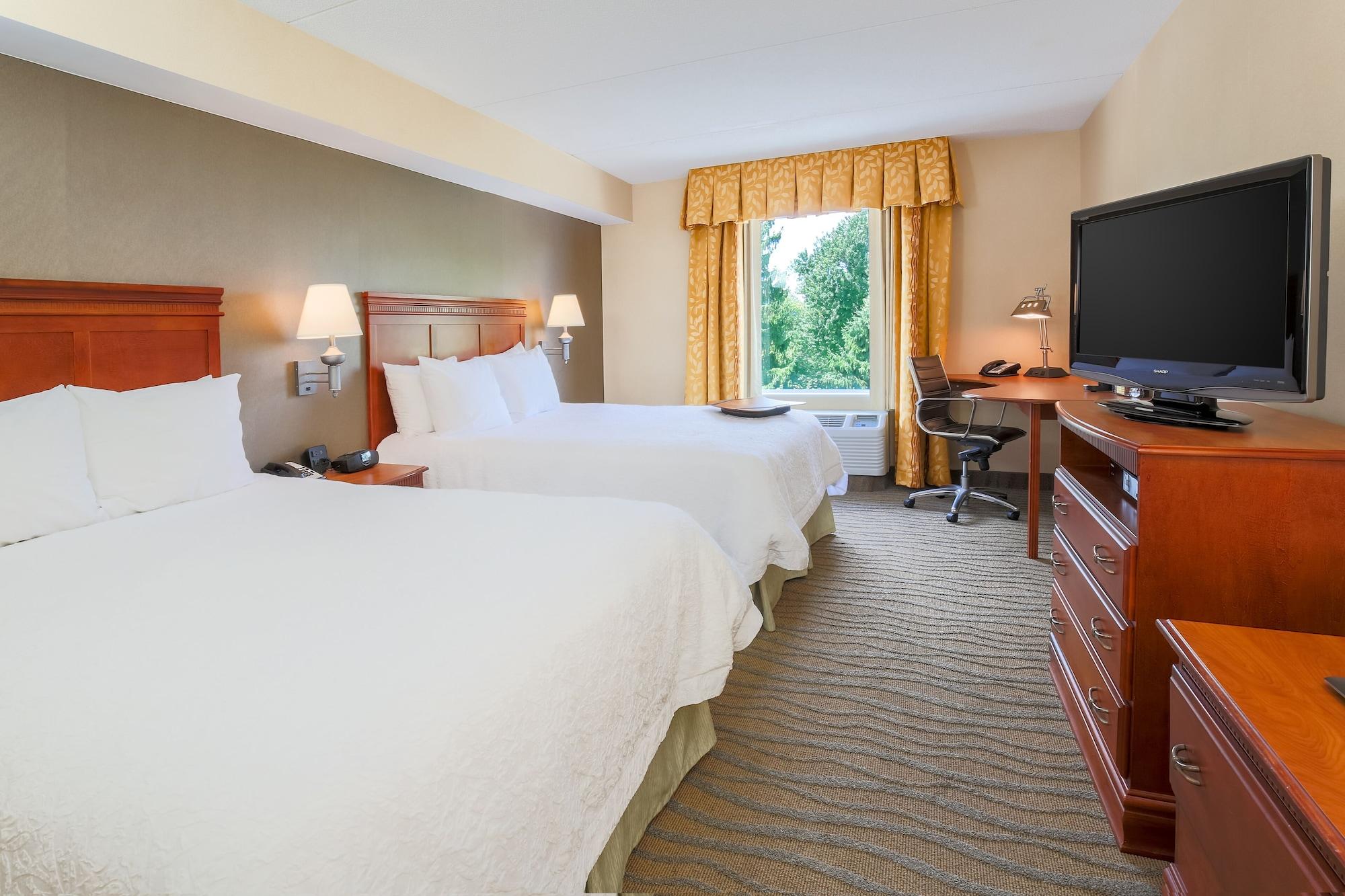 Hampton Inn & Suites Poughkeepsie Spackenkill Exteriör bild