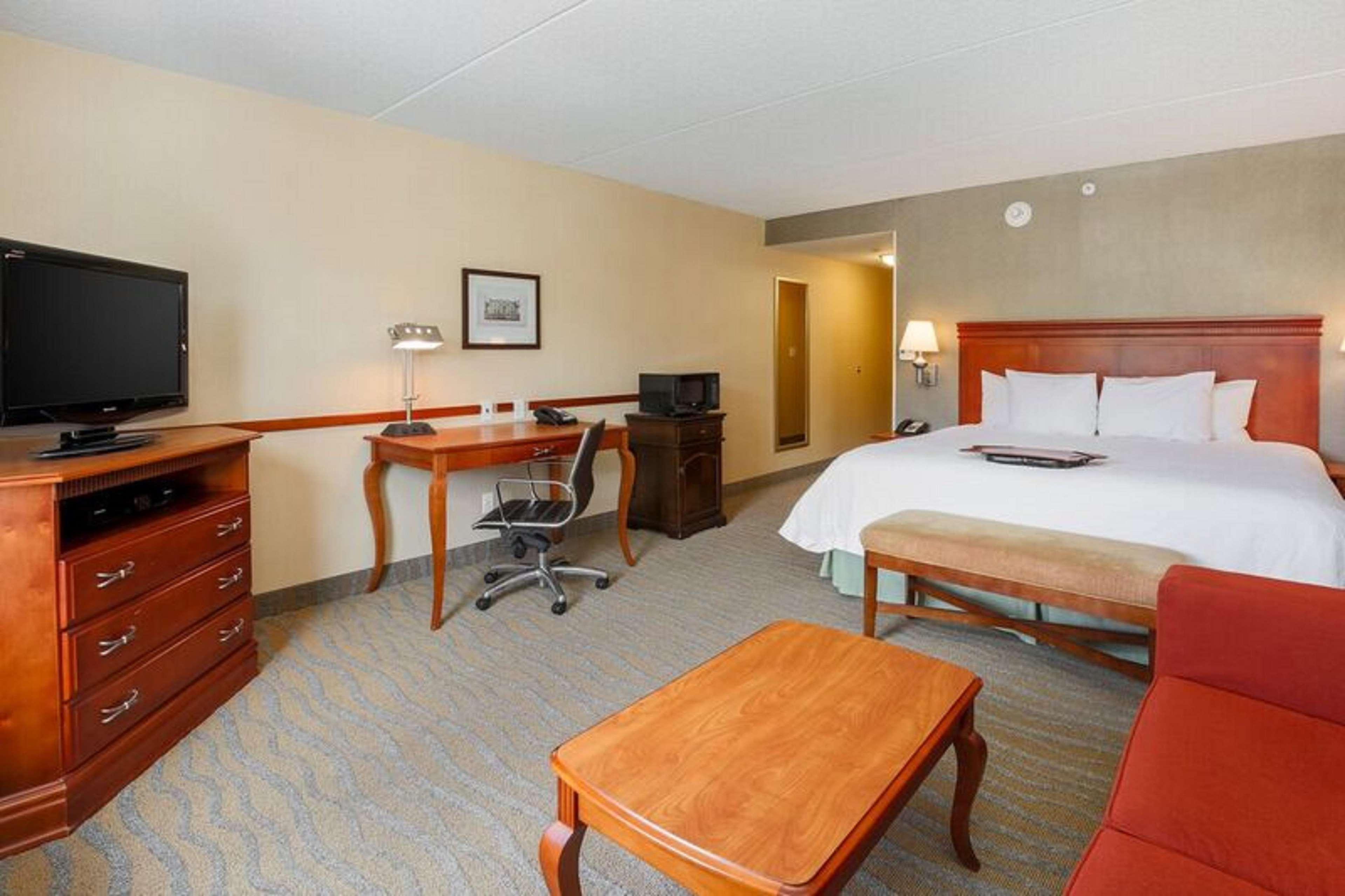Hampton Inn & Suites Poughkeepsie Spackenkill Exteriör bild