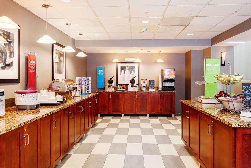 Hampton Inn & Suites Poughkeepsie Spackenkill Exteriör bild
