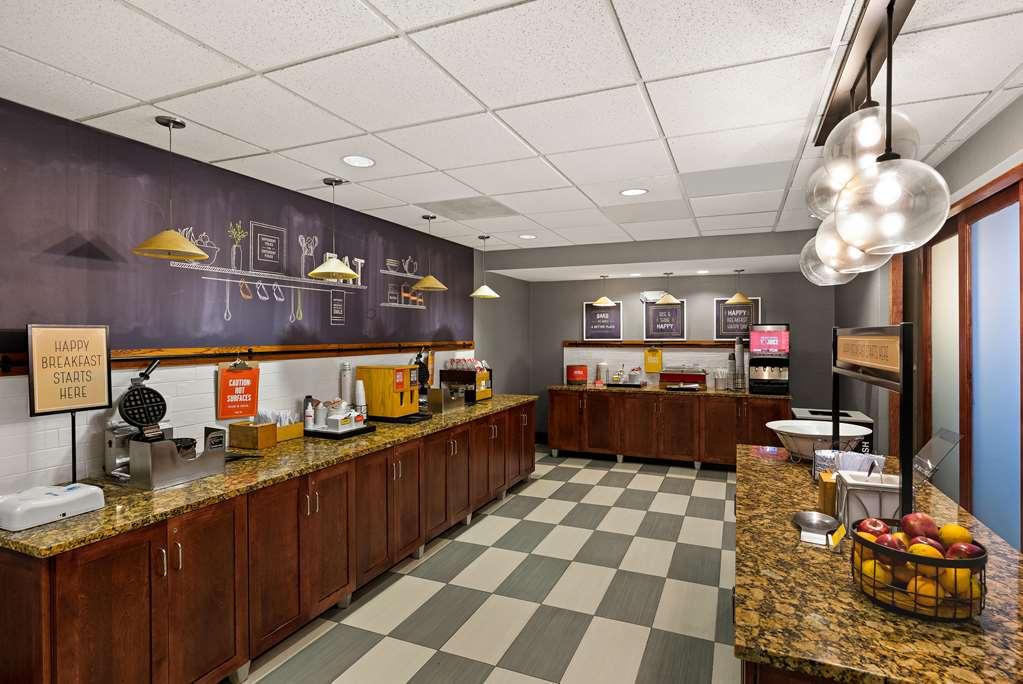 Hampton Inn & Suites Poughkeepsie Spackenkill Restaurang bild