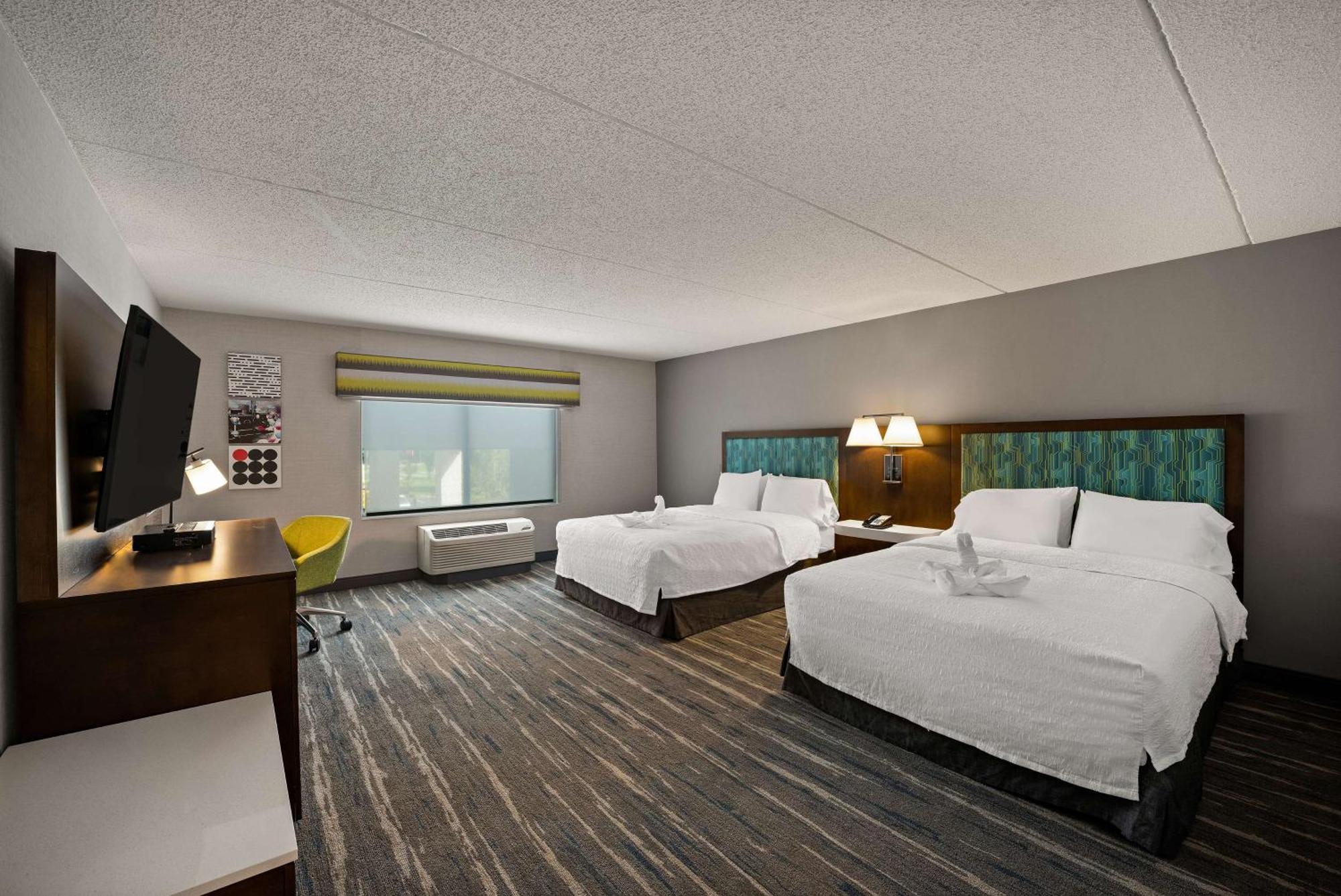 Hampton Inn & Suites Poughkeepsie Spackenkill Exteriör bild